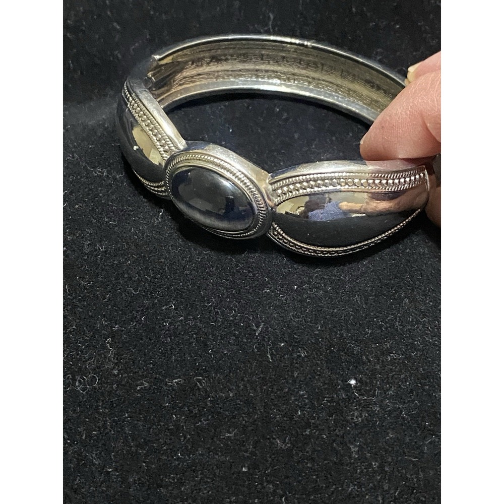 Silver Tone Hinged Bracelet Black Cat's Eye Design